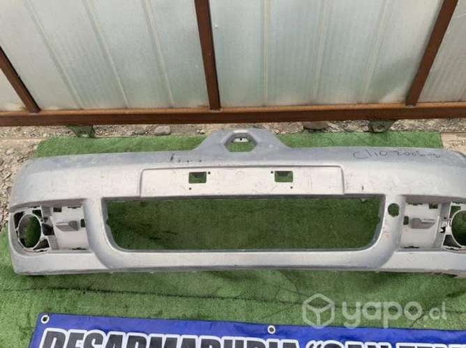 Parachoque clio 2010