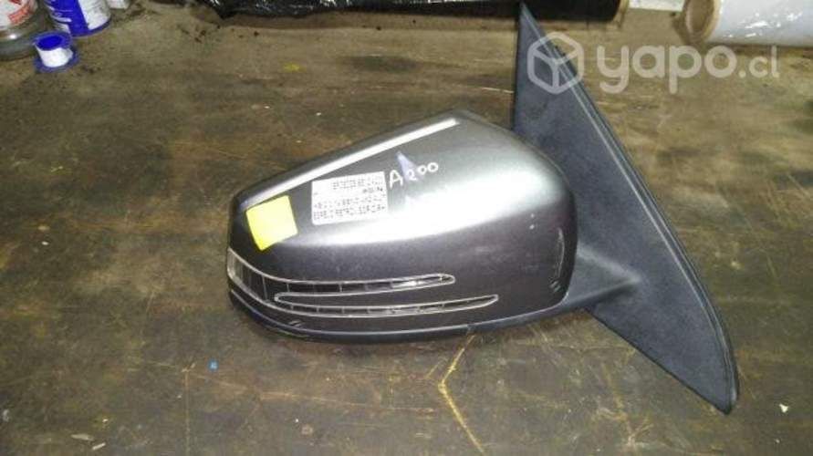 ESPEJO derecho A200 2014