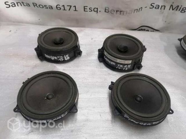 Parlantes ford ranger año 2017 / 2023