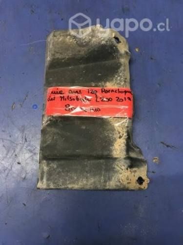 Guia aire izq parachoq del Mitsubishi L200 2017