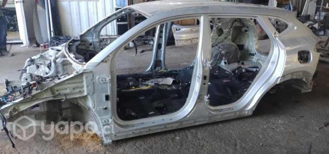 Carroceria, Cola, Pilar, Techo, Trompa (HTC129) Hy