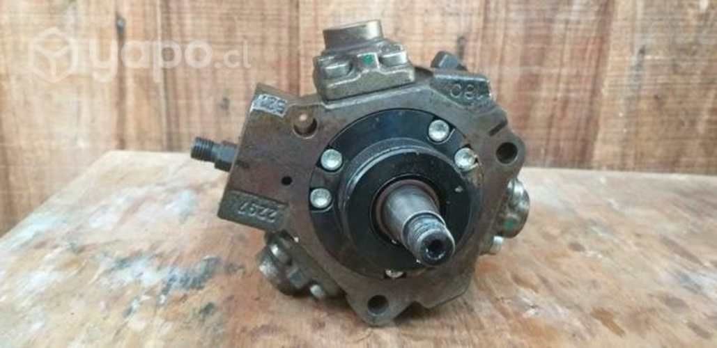 Bomba elevadora de mahindra 2.6 año 2011