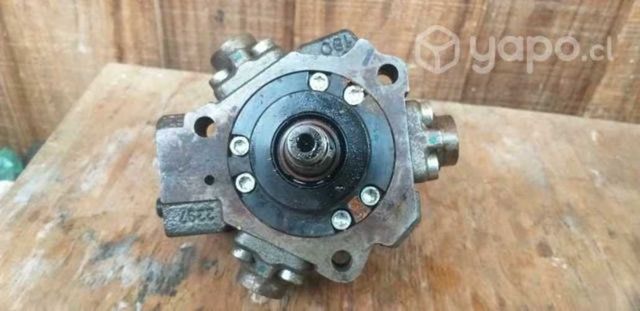 Bomba elevadora de mahindra 2.6 año 2011