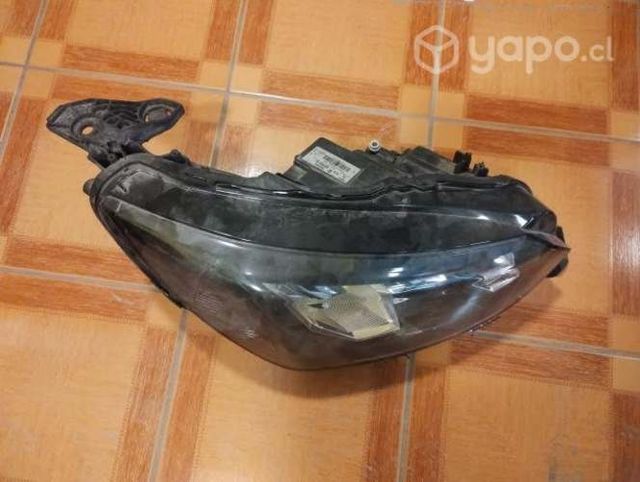 Óptico delantero derecho Peugeot 2008 2020