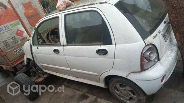 Puerta trasera izquierda chery iq