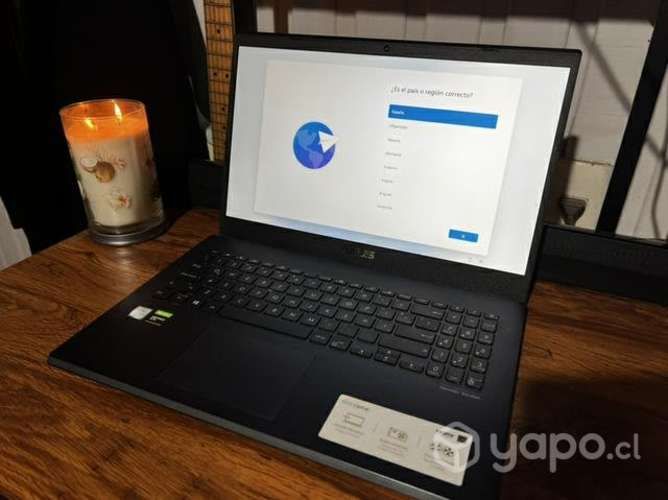 Laptop ASUS X571gt 8gb RAM / 512g