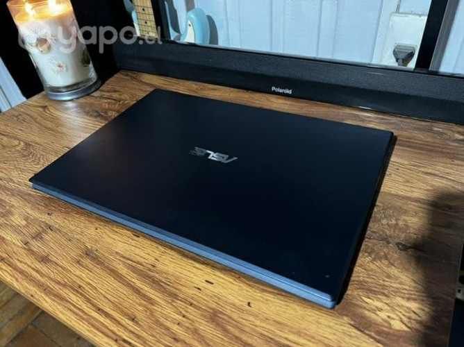 Laptop ASUS X571gt 8gb RAM / 512g