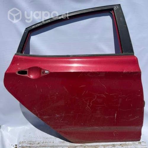 Puerta Trasera Derecha Hyundai accent 2015