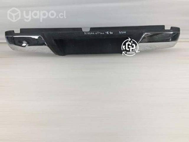 Parachoque trasero Nissan np