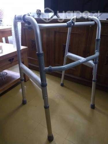 Andador aluminio plegable