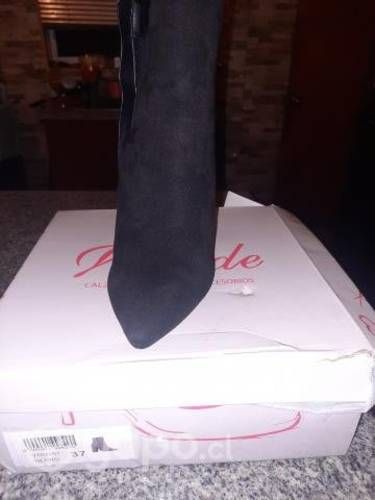 Botín gamuza número 37 marca weide