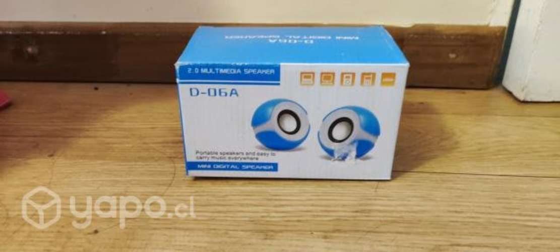 Parlantes de computadora usados