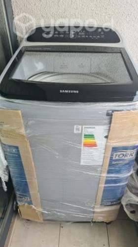 Lavadora LG 13 KG (Como nueva)