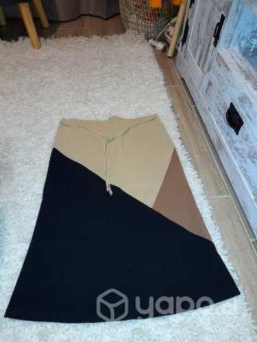 Hermosa Falda a 5.000