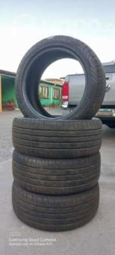 Juego de Neumáticos 225/45zr/17 road x