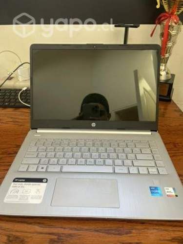 Hp Laptop 256gb sad 8gb ram