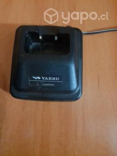 Radio portátil Yaezu FT- 270 R