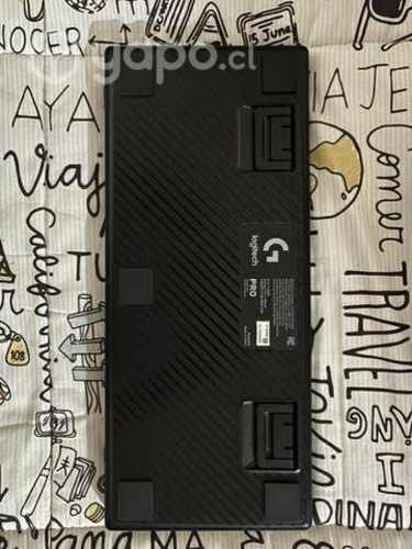 Teclado Logitech G PRO