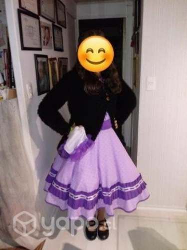 Vestido y traje de huasa