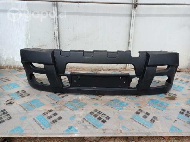 Parachoques delantero Mahindra Pick Up