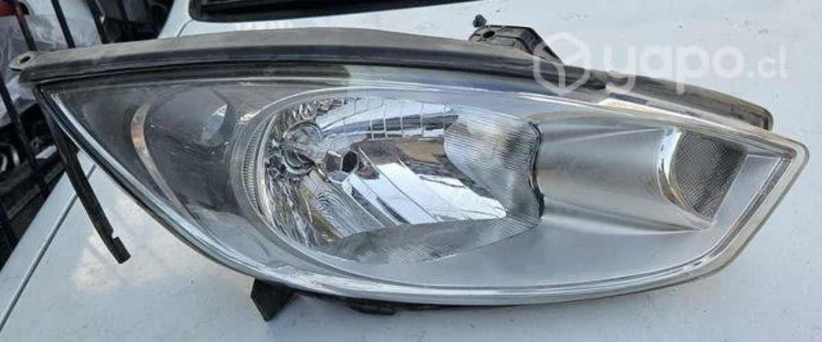 Optico derecho JAC J4 como nuevo original.