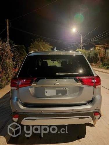 Mitsubishi outlander 2021 at 4x2