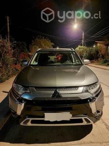 Mitsubishi outlander 2021 at 4x2
