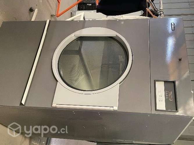 Secadora Industrial Eléctrica 34Kg nueva, sin uso