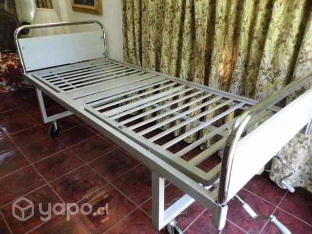 Catre clinico de tres articulaciones