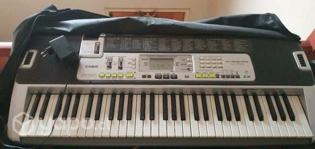 Teclado Casio modelo LK-200s key lighting system