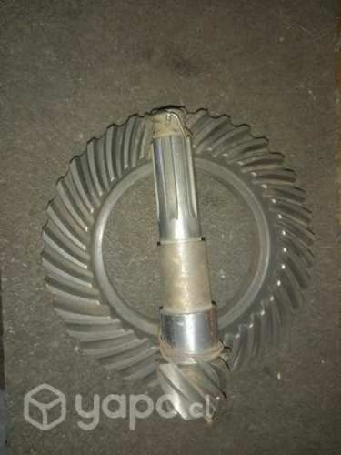 Corona y piñon 36/7 = 5,1.Jeep Rumano marca Aro