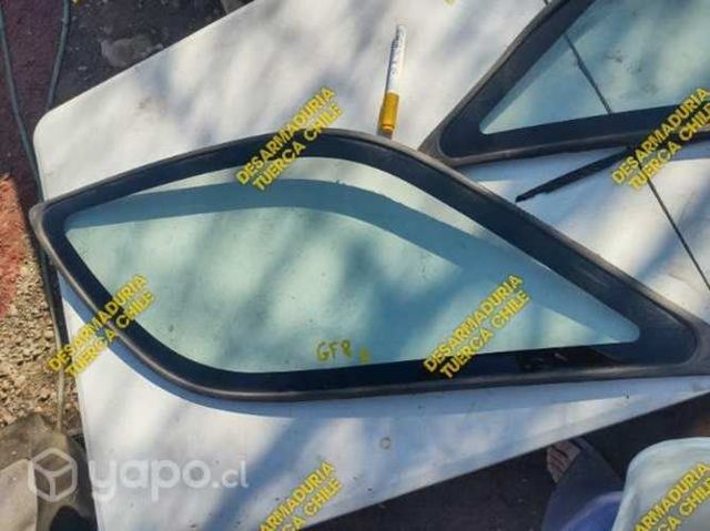 Vidrios trasero Subaru impresa gf8 99