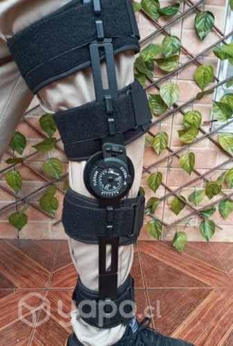 Rodillera articulada regulación flexo-extensión