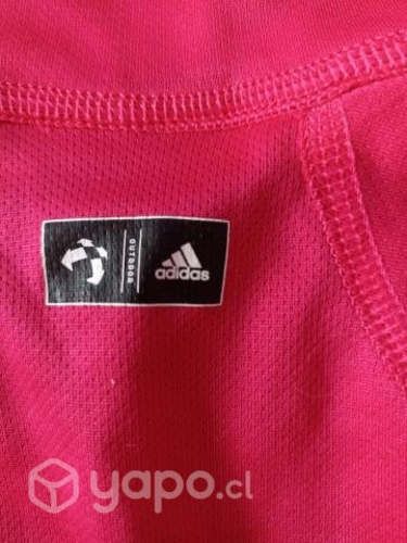 Polera Adidas original talla M (MUJER)