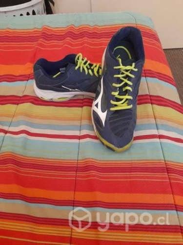 Mizuno Wave Lightning