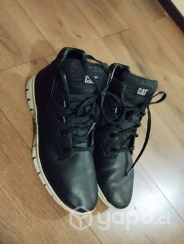 Botines tipo zapatilla Caterpillar