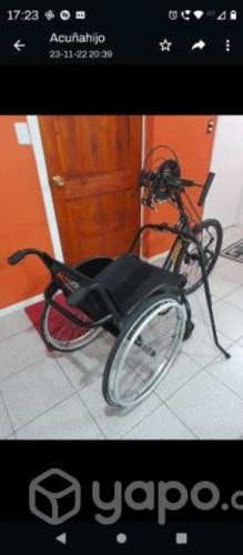 Silla de ruedas con tracción manual