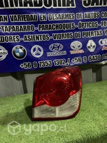 Foco trasero derecho cruze