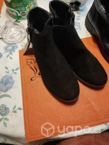 Zapatos negros