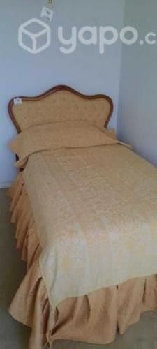 Hermosa cama de 1.5 plazas con colchón