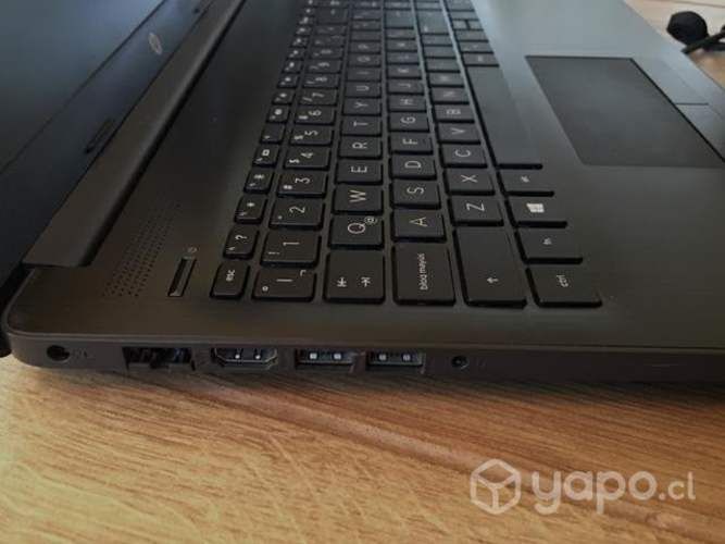 Computadora HP/ 4GB RAM/ 500 GB memoria, 15,6