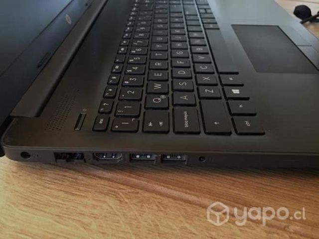 Computadora HP/ 4GB RAM/ 500 GB memoria, 15,6
