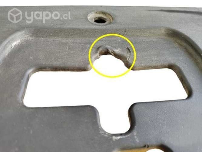 Cubre Frontal Superior Mazda BT