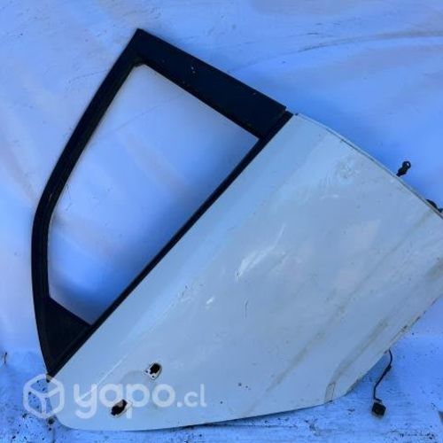 Puerta trasera derecha Kia Cerato 2012