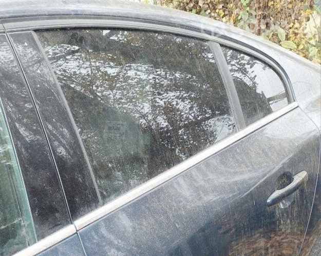 Vidrio puerta trasera izquierdo volvo s60