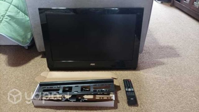 Televisor 27" con soporte de pared