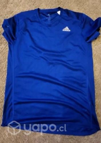 Polera adidas talla S