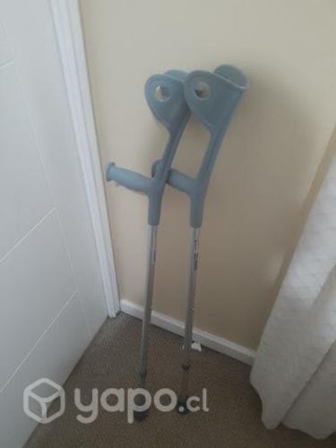 Muletas y bota ortopédica tallaL excelente estado
