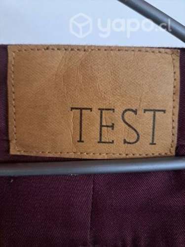 Jeans marca test burdeo