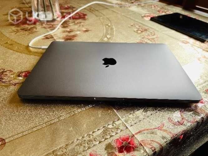 MacBook Pro 13
